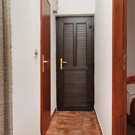 Nemira 5884c Apartment Tice