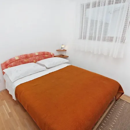 Nemira 5884c Apartman *